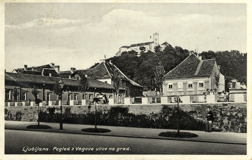 Razgledna terasa ob Vegovi ulici (pred gradnjo NUK), odpiranje pogleda proti Ljubljanskemu gradu, po l. 1929